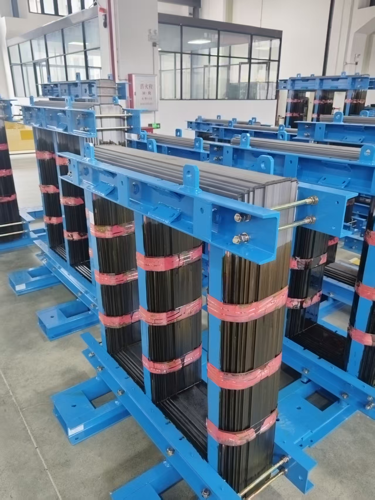 STB transformers, straight from the source factory with professional design(pic1) STB transformers, straight from the source factory with professional design(pic1)